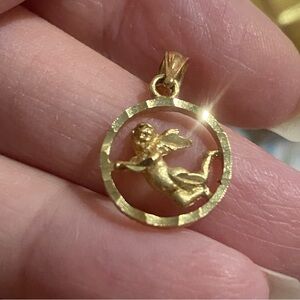 Cherub solid 14K Gold Pendant